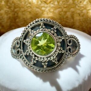 Sterling Silver Peridot Ring (9.5)